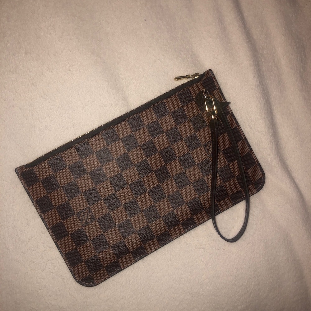 Louis Vuitton Neverfull Wristlet